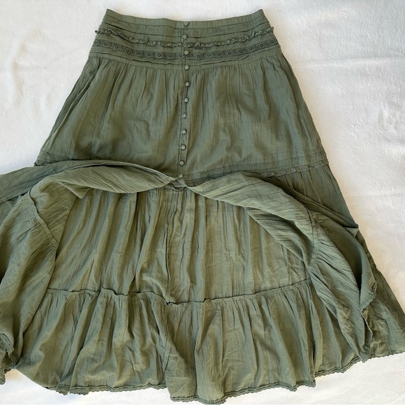 Aerie NWT Green Cotton Gauzy Tiered Skirt Smocked Waist Long Front Slit, size L - Picture 12 of 16